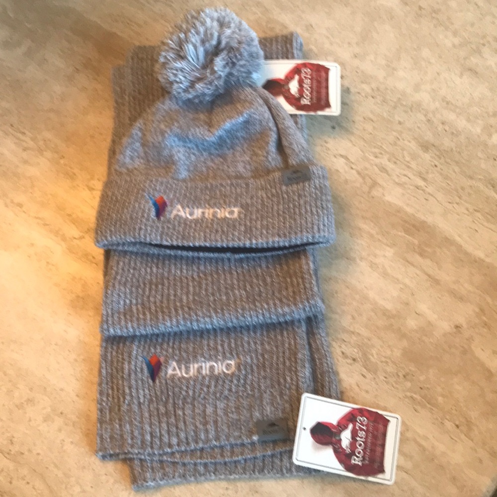 NWT Roots73 Aurinia Scarf and Hat Set Grey Mix